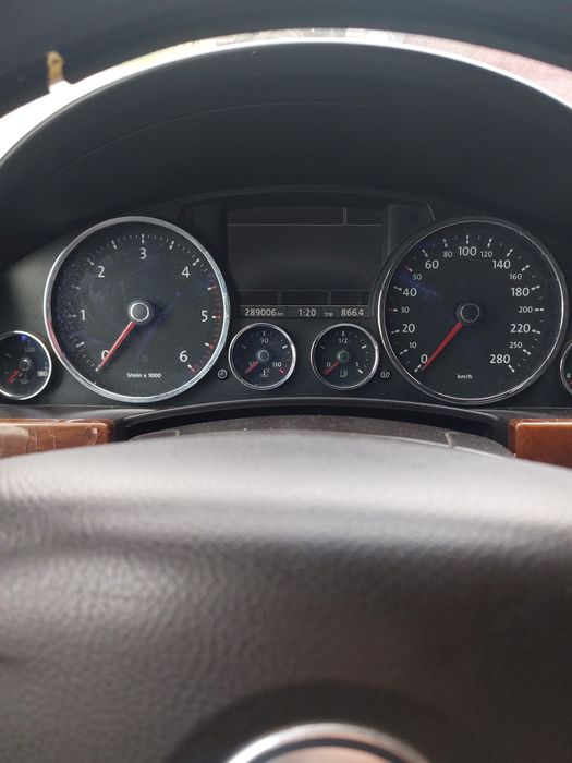 VW  Touareg 7L  2.5