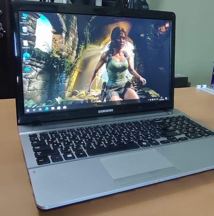 Ноутбук Samsung Core i3/SSD