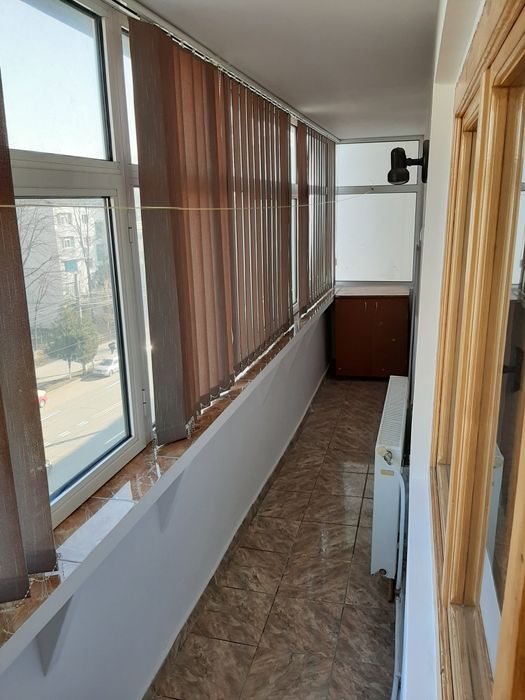 Ofer apartament spre închiriere