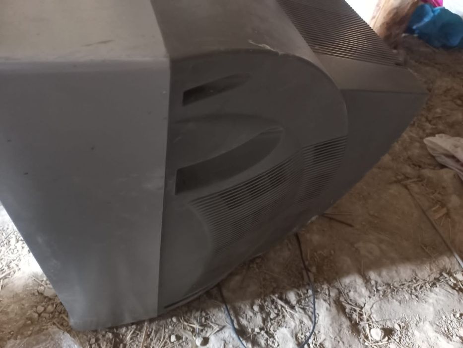 Телевизор сатылады.