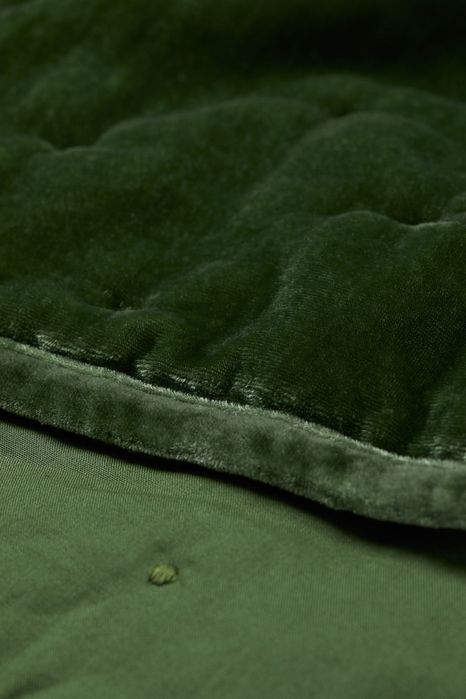 Cuvertura pat matlasată catifea verde 260x260cm H&M, 2 fețe, RRP 100£