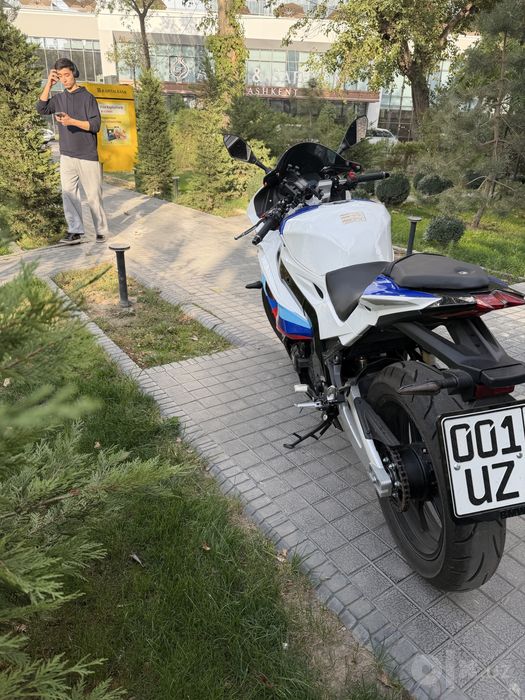 Moto BMW S1000RR 400 kub