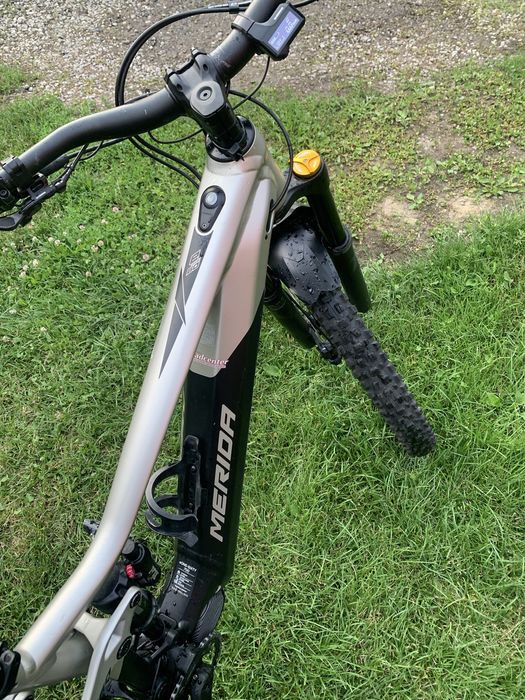 Bicicleta electrica Merida  700