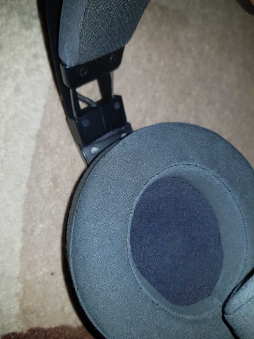 Слушалки - Razer Thresher wireless Gaming Headset PS4