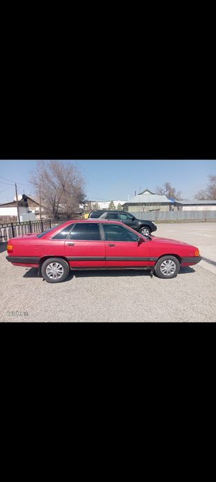 Продам ауди 100!