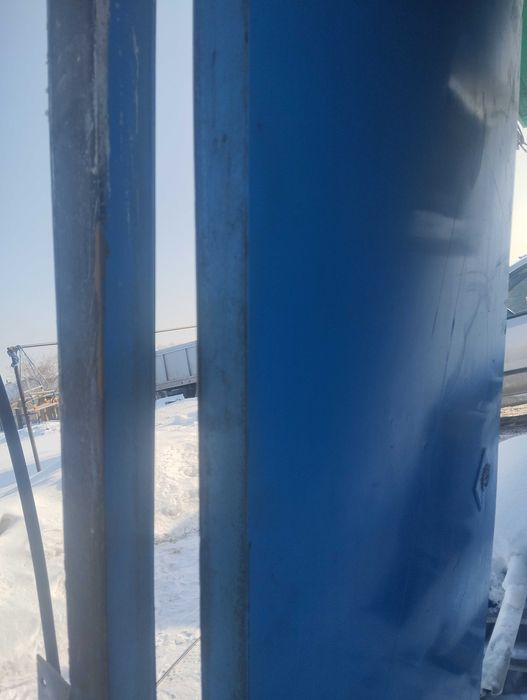 Продам железную дверь