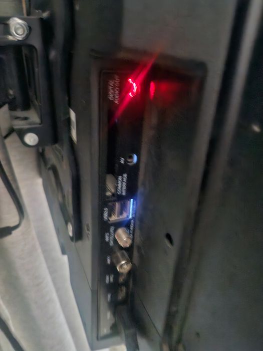 Qwat 55 диагональ  яндекс алиса