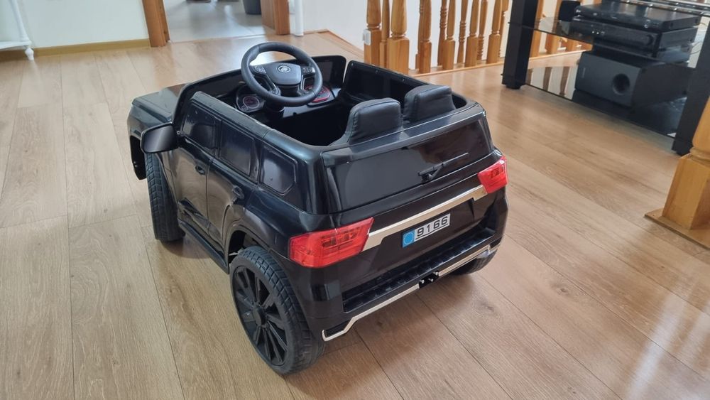 Детская машина Лексус