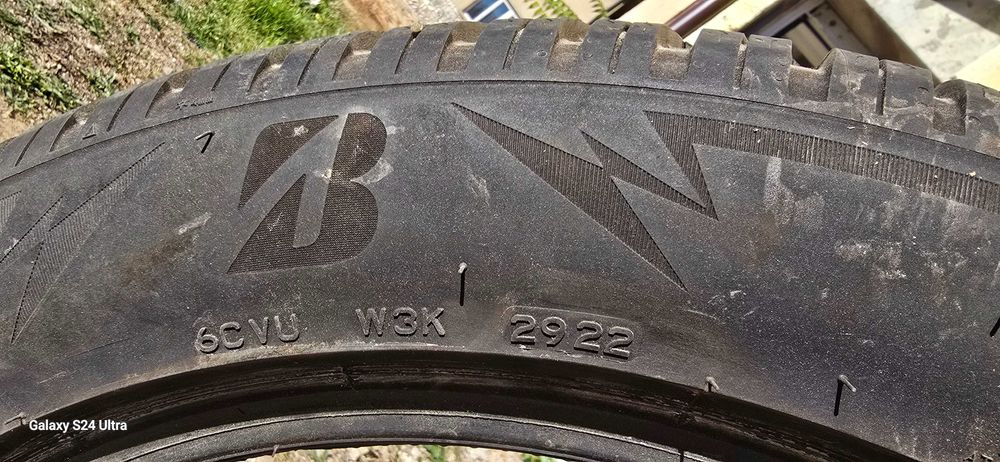 Зимни гуми Bridgestone