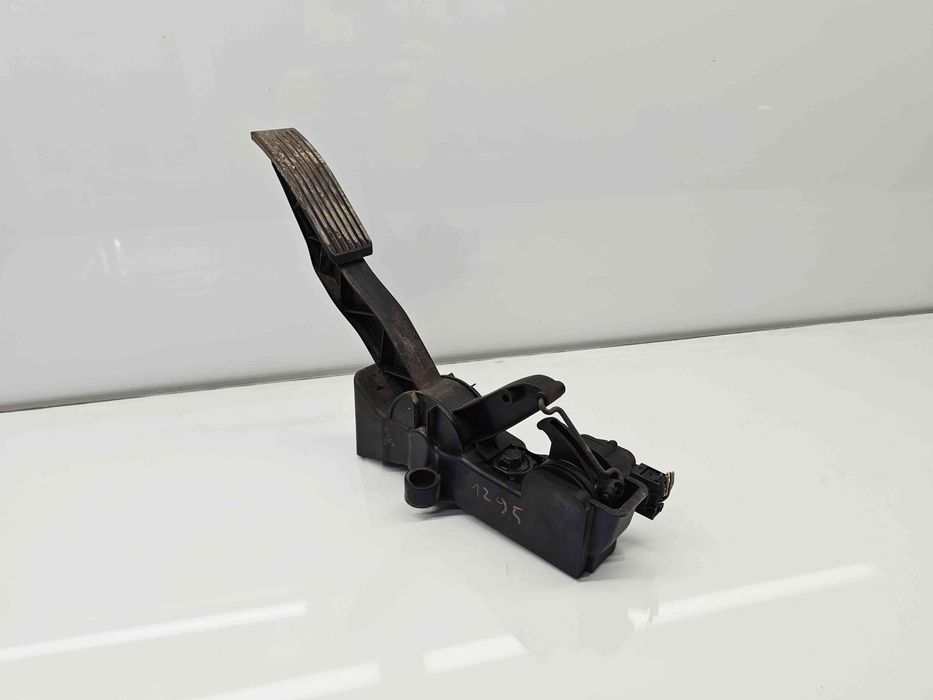 Pedala acceleratie Mercedes Clasa B (W245) [Fabr 2005-2011] A16930001