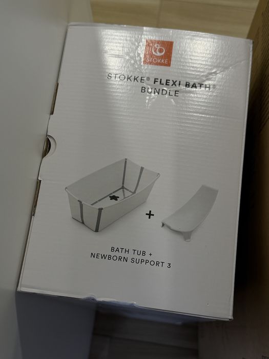 Продам комлект ванночки Stokke