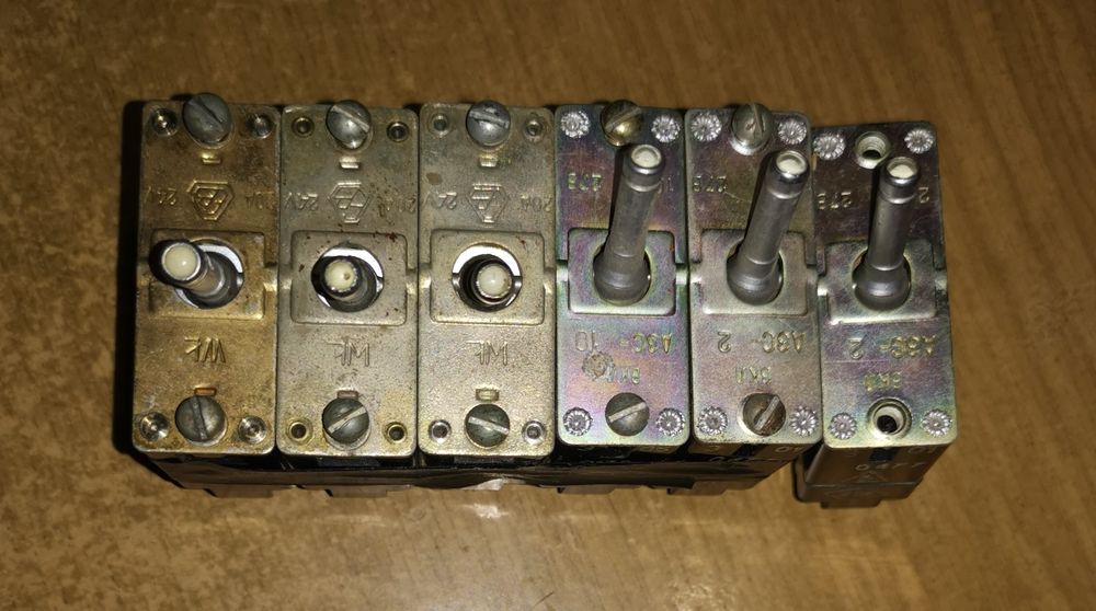 Ел Ключове с фосфоресциращи копчета  и други