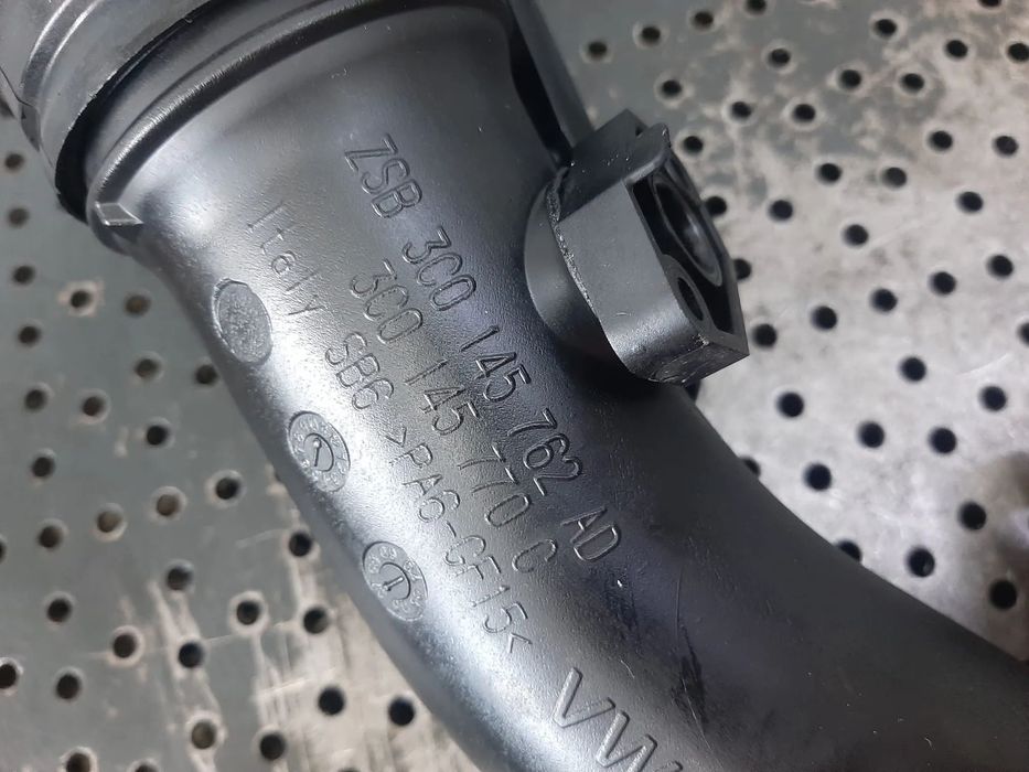 furtun tubulatura intercooler 2.0 tdi bmr vw passat b6 audi a3 8p seat altea 5p vw golf 5  skoda octavia 2  3c0145838b