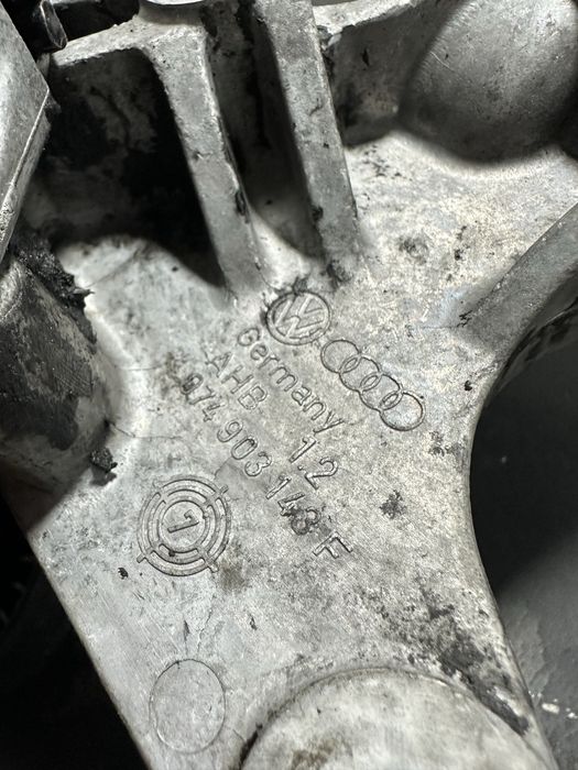 Intinzator Curea accesorii volkswagen Vw T4 2.5 TDI 074903143F