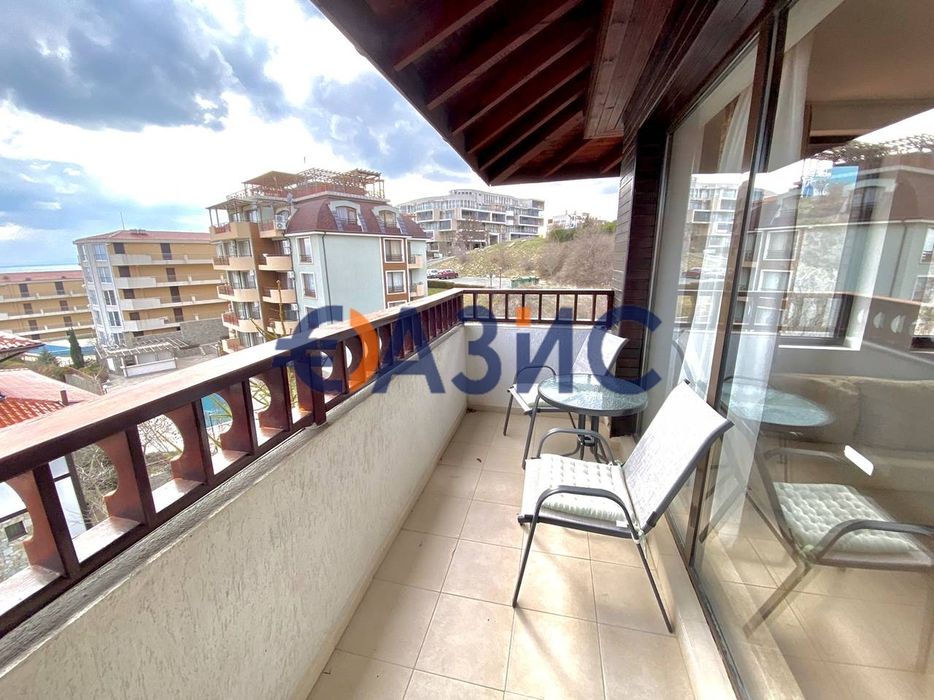 Продава се Двустаен апартамент в Свети Влас - 65 кв.м за 746 €/кв.м - Снимка #12