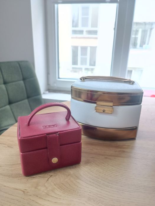 Кожена кутия за бижута - малка и голяма