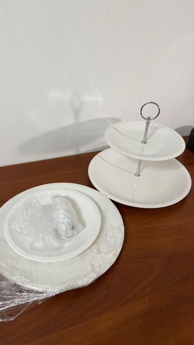 Продам кесешки 11шт и этажерку