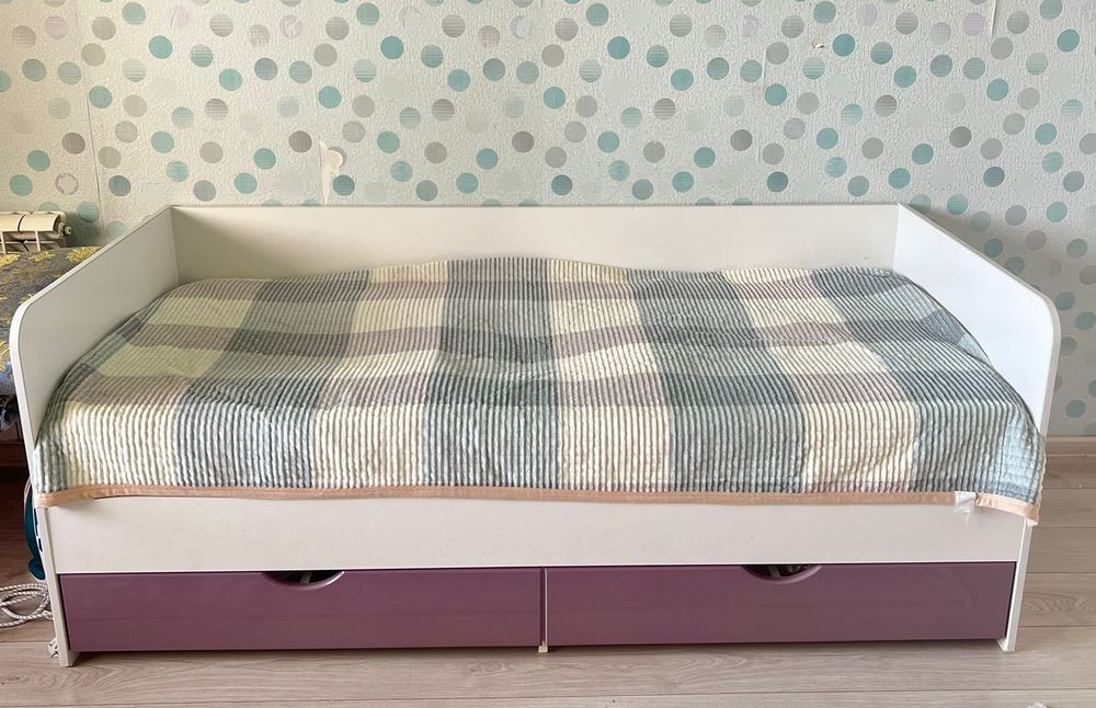 Продам детскую мебель