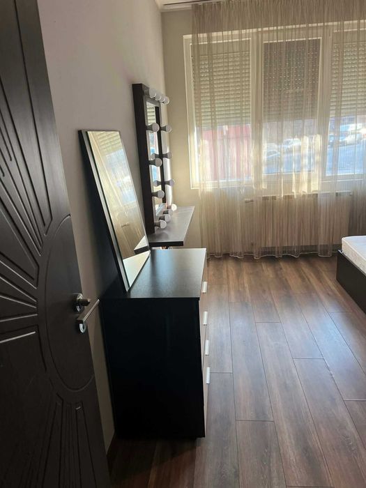 Продавам спален комплект всичко от снимките