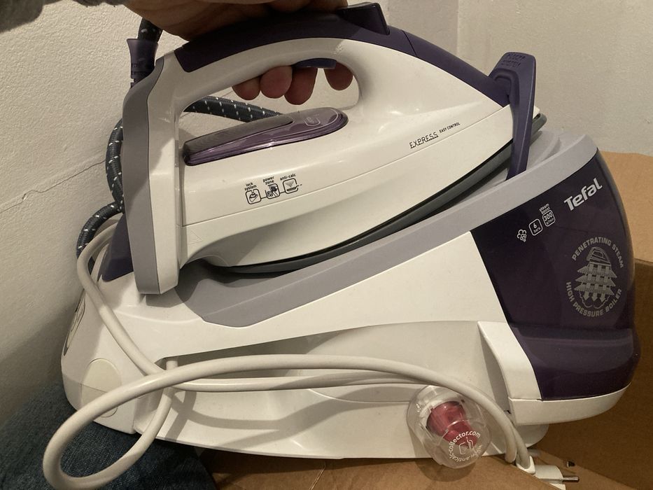 Statie de călcat Tefal,nouă