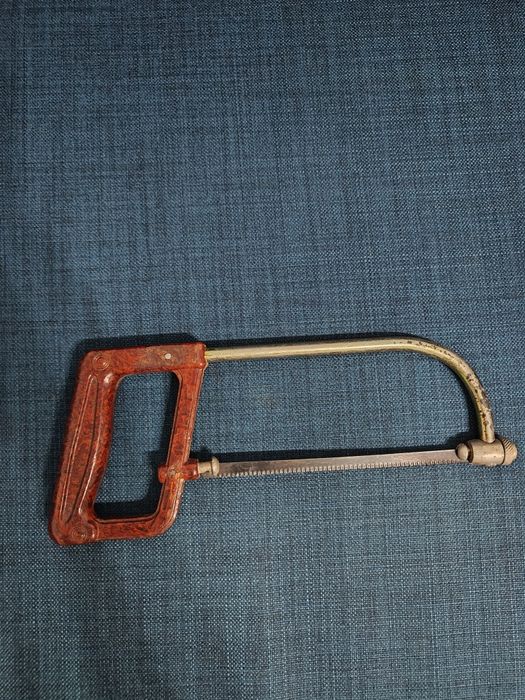 Ножовка по металлу