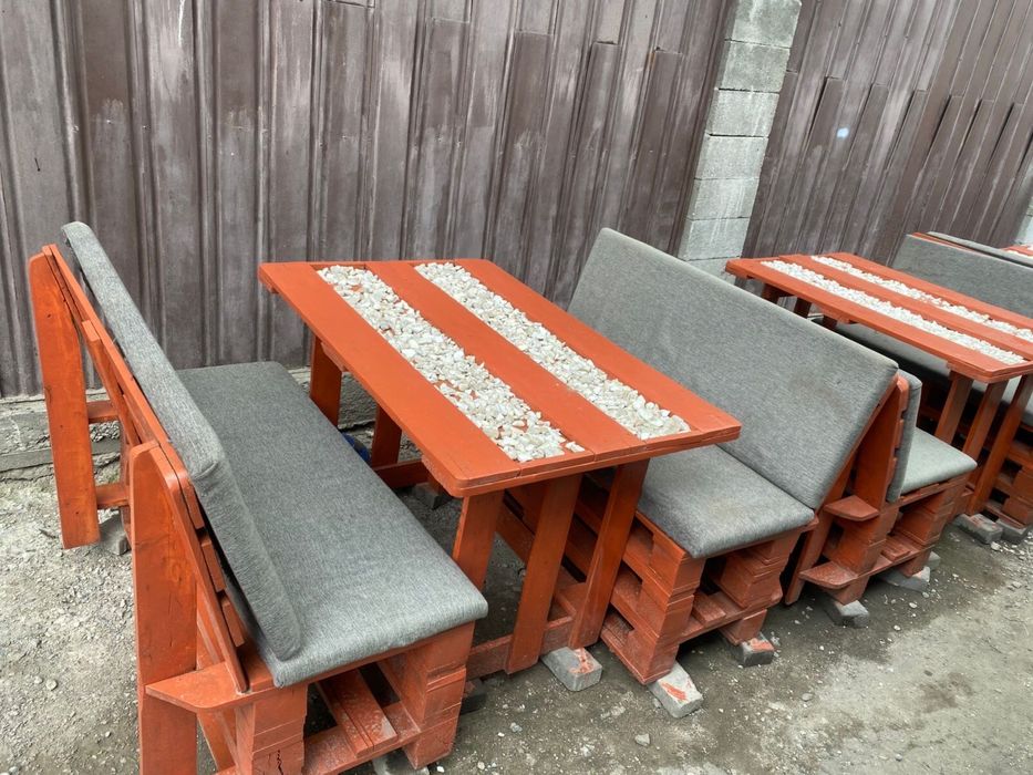 Продам стол 4 комплект
