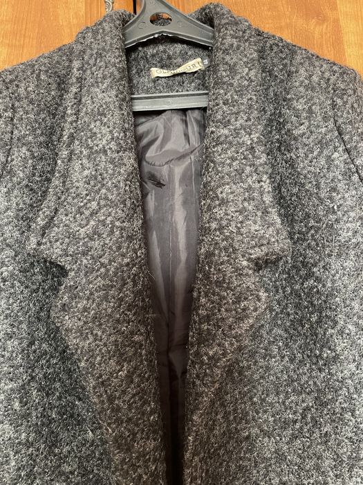 Пальто в сером цвете