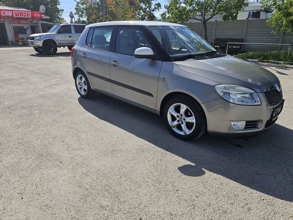 SKODA Fabia 2010 — imagine 2