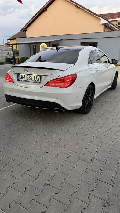 Vand Mercedes Benz CLA 220