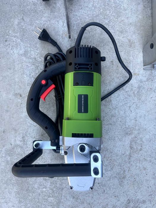 Mașini de Tăiat Beton 6800  Răcire cu Apă, Disc de 620mm inclus