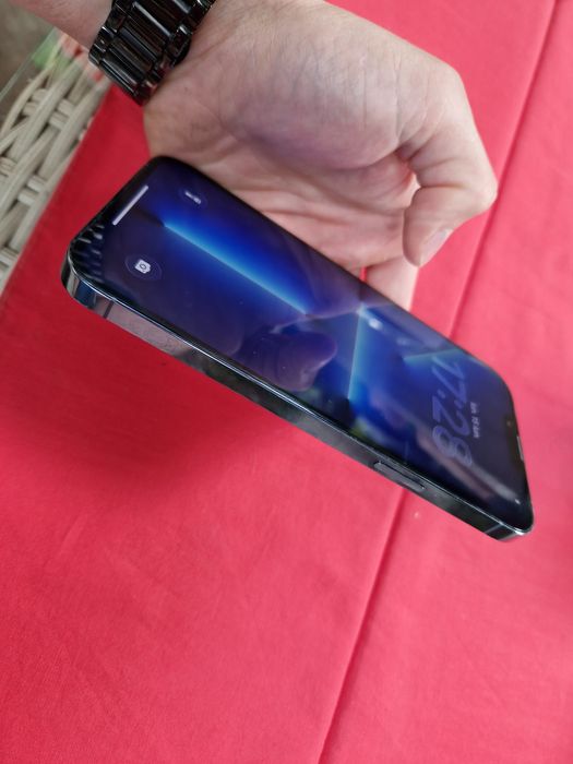 -Iphone 13Pro Max ca Nou Blue 128Gb, 6Ram Bat: 100% ireprosabil stare perfecta poze reale doar telefonul nici o restrictie