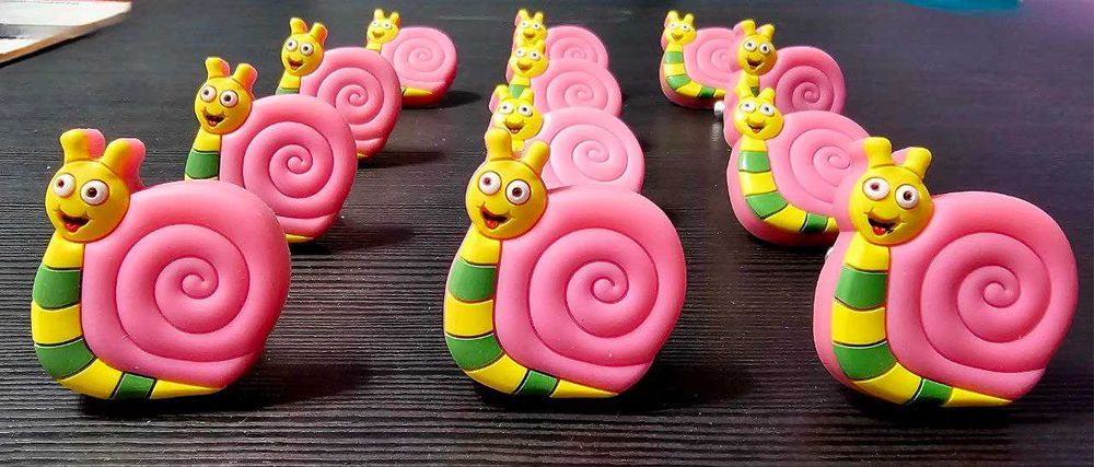 НОВИ Детски дръжки за шкафове - комплект 12 броя розови охлювчета