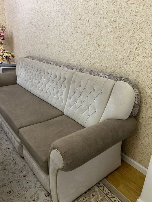 Срочно продам диван