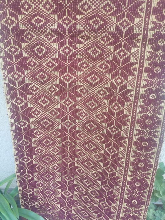 Vând covor traditional