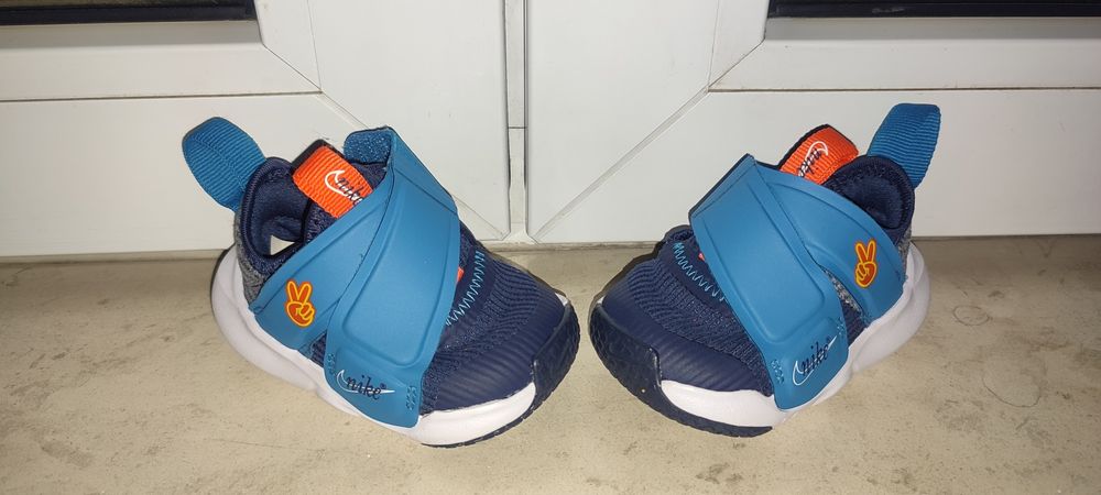 Nike us2c бебешки маратонки