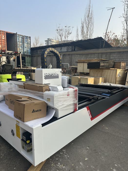 Лазер ускунаси 1500/3000 Вт источник Raycus