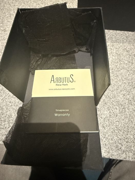 Арбутус Часы - Arbutus Watch