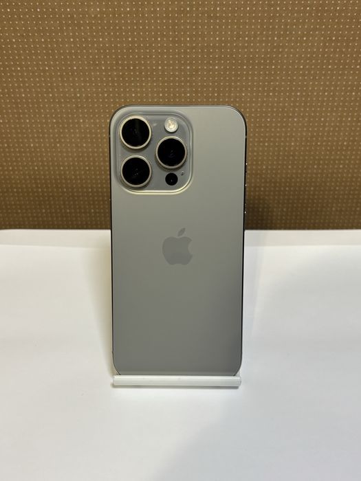MDM vinde: Iphone 15 Pro, 128GB, Natural Titanium.