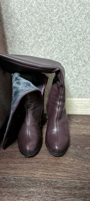 Продам зимние сапоги