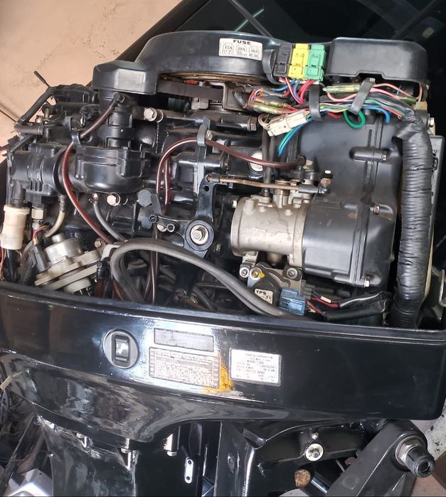 Продам лодочный мотор Тохатсу 90