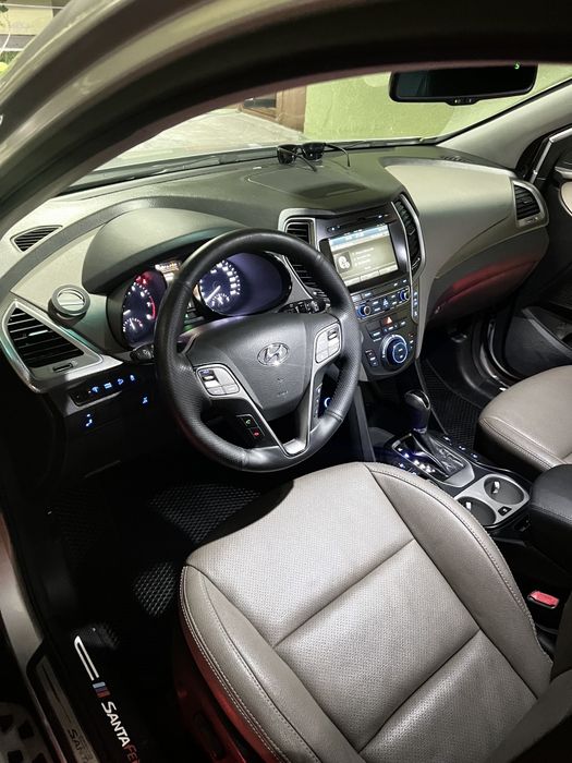 Hyundai Grand SantaFe Limited 2017