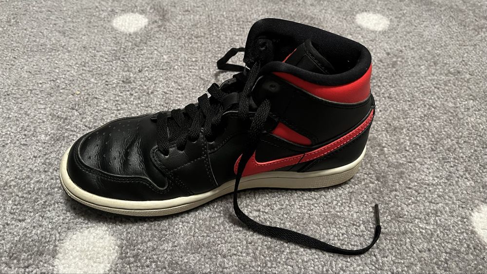 Air Jordan 1 Mid 36.5