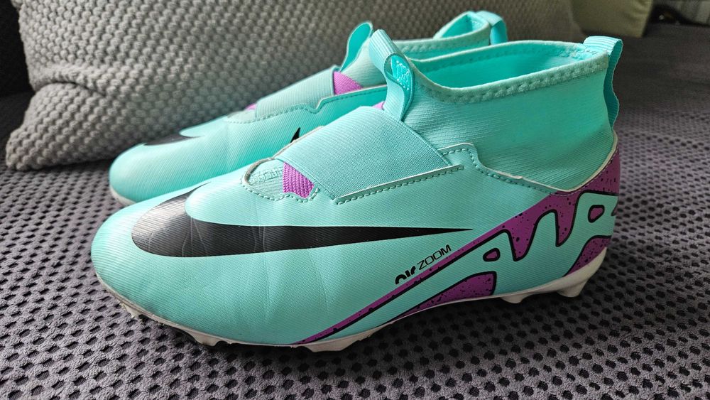 Футболни обувки Nike, 36,5 номер