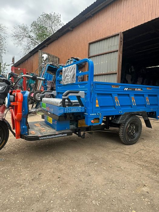 Электро Трицикл муравейник трехколесный мотоцикл бензиновый пидвайк