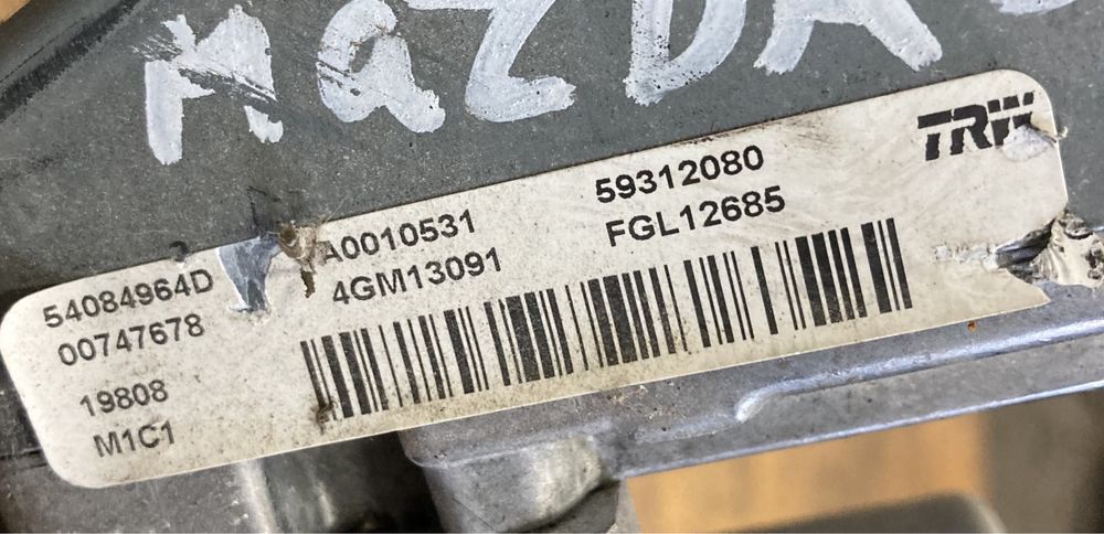 Mazda 2 2011година кормилен прът с мотор ел хидравлика