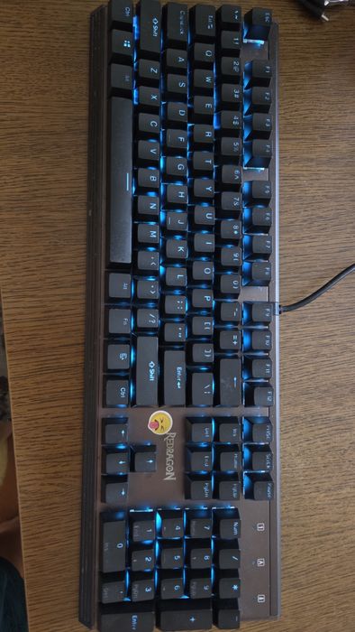 Vând Tastatura Mecanica Hotswap Redragon Pratyusa, switch uri brown