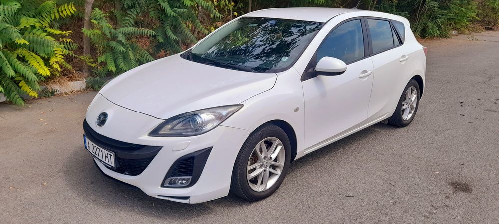 Продавам Mazda 3 2.2 Diesel на части