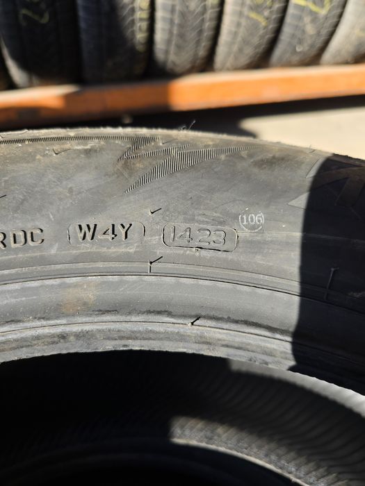 Anvelope de iarna 235-60r18 Bridgestone