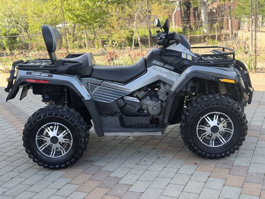 Vand Can Am Outlander 800R , 2010, servidirectie, nr negru