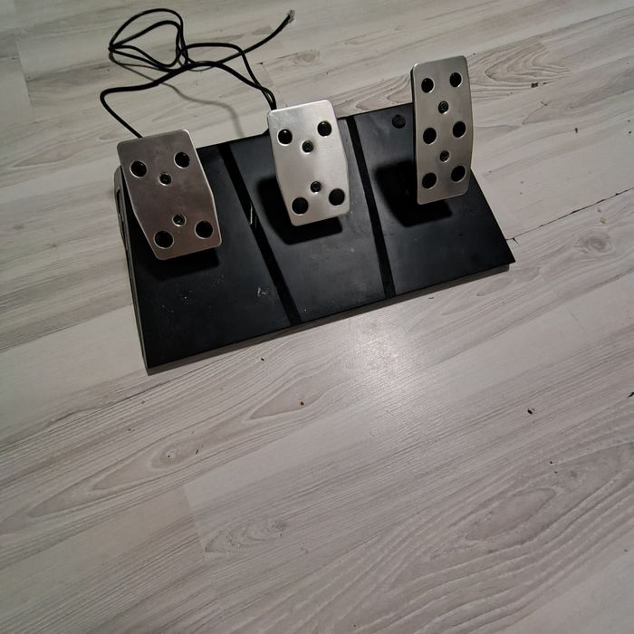 vand volan de gaming myria